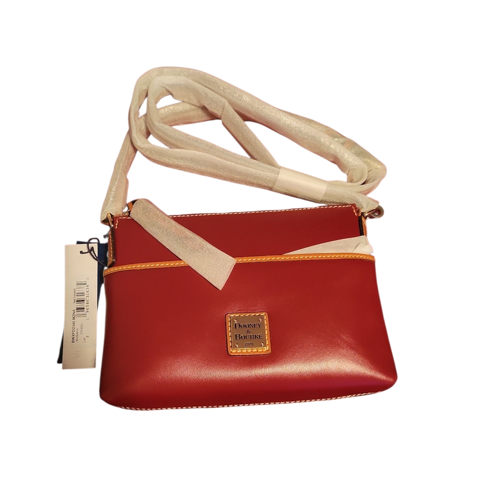 NWT Dooney & Bourke Wexford Leather Katie Crossbody
In Mulberry W/Dustbag